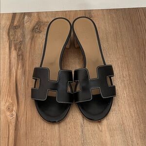 Hermes Oasis sandals